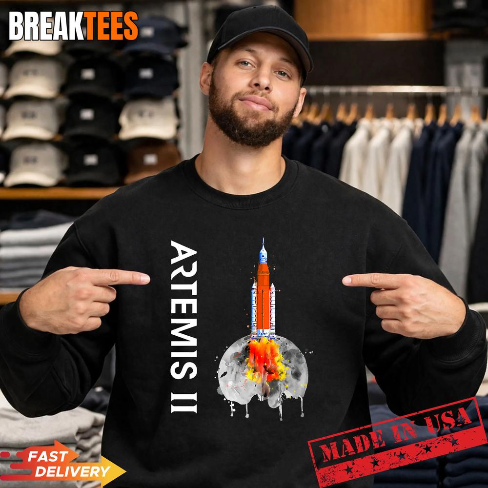 Artemis 2 SLS Rocket Launch Mission To The Moon And Beyond T-Shirt