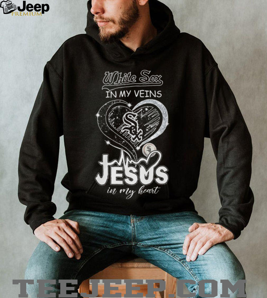 Chicago White Sox In My Veins Jesus In My Heart Heartbeat T Shirt