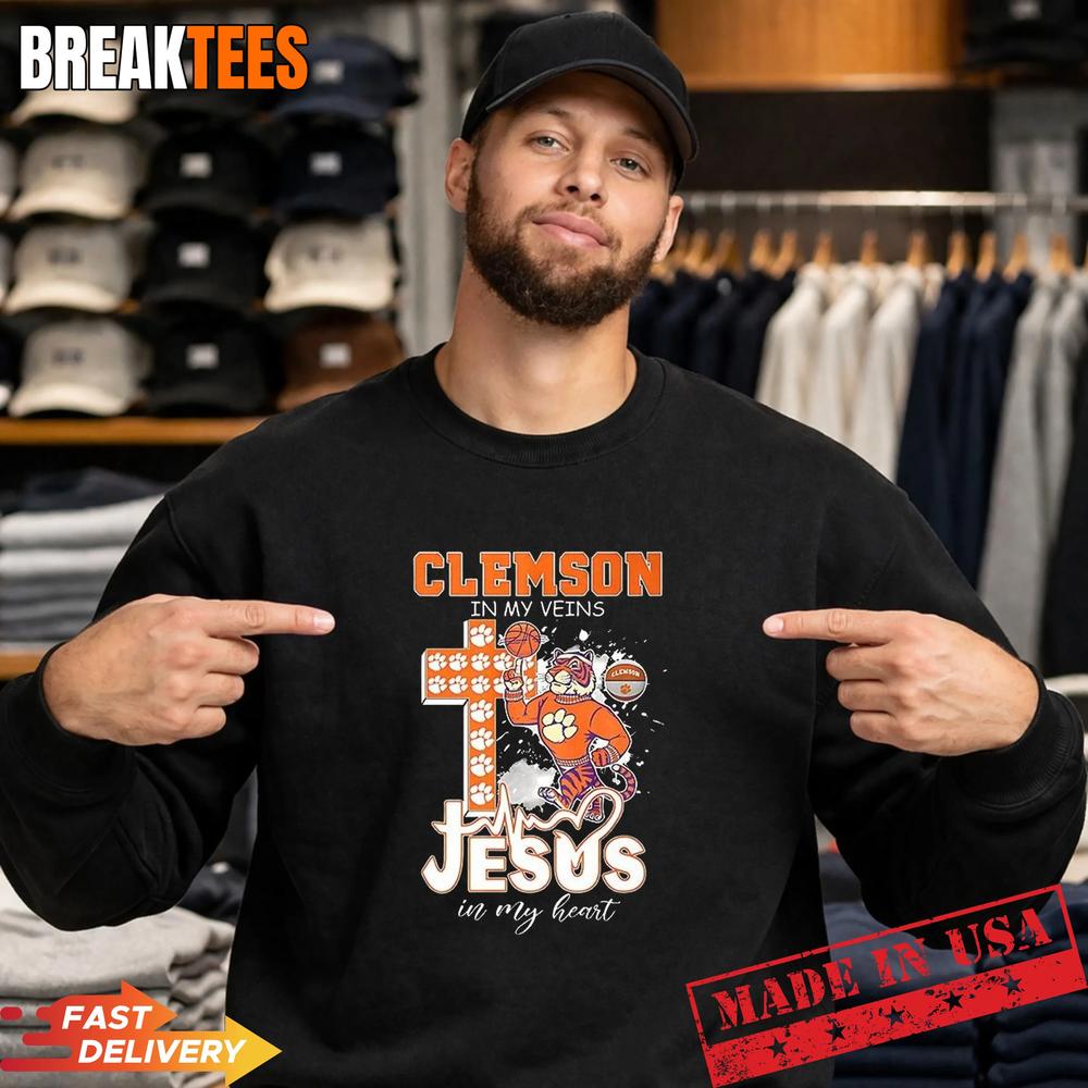 Clemson in my veins Jesus in my heart mascot T-Shirt