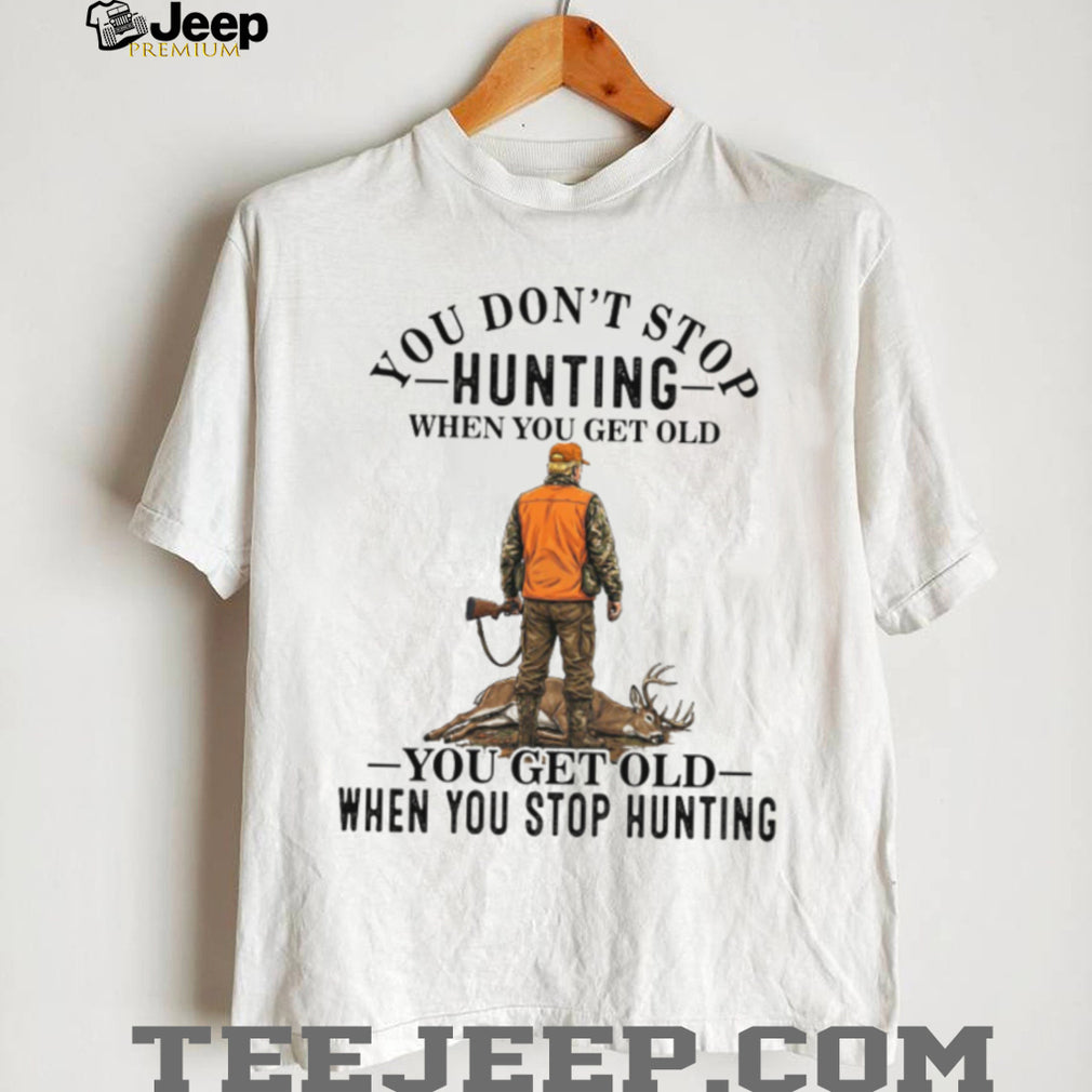 Deer Hunting Old Man Hunter Quote Graphic T Shirt