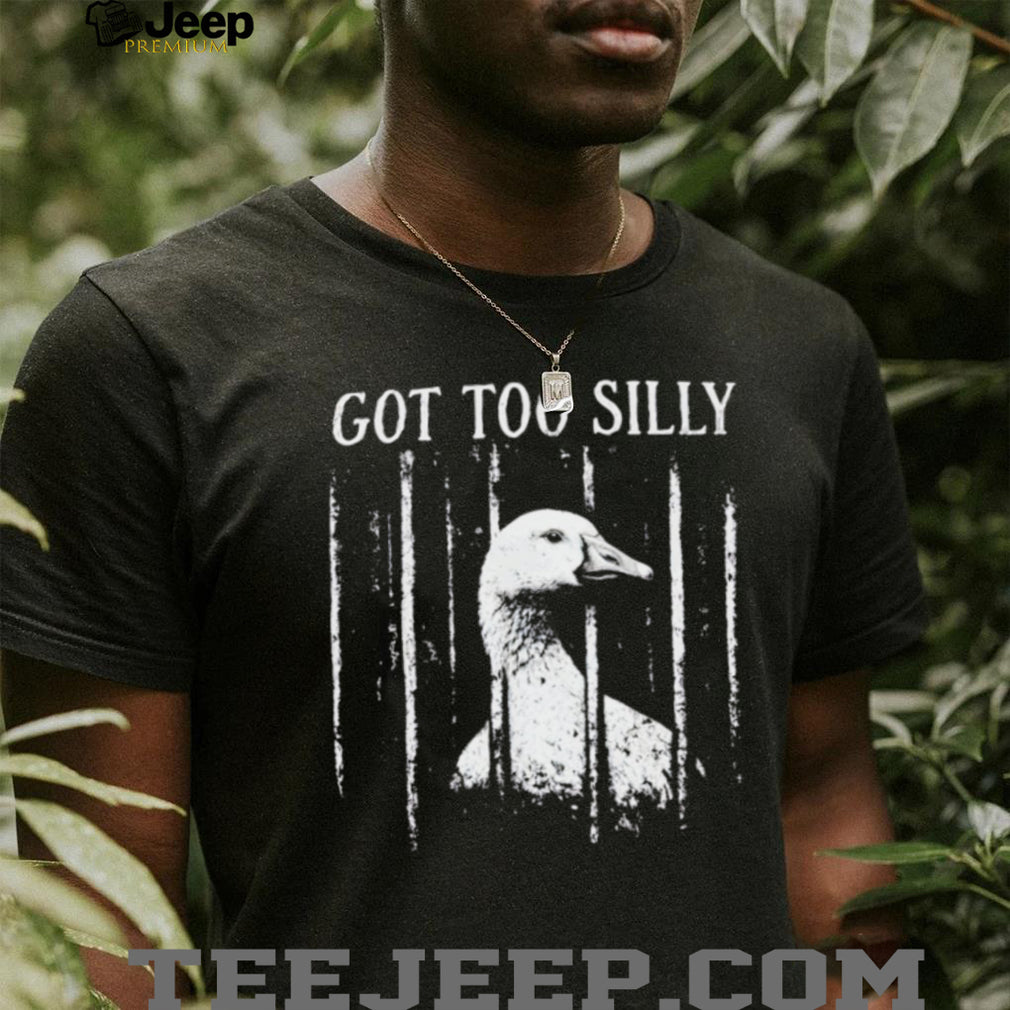 Goose behind bars imprisoned for its Got Too Silly antics on a comfortable shirt