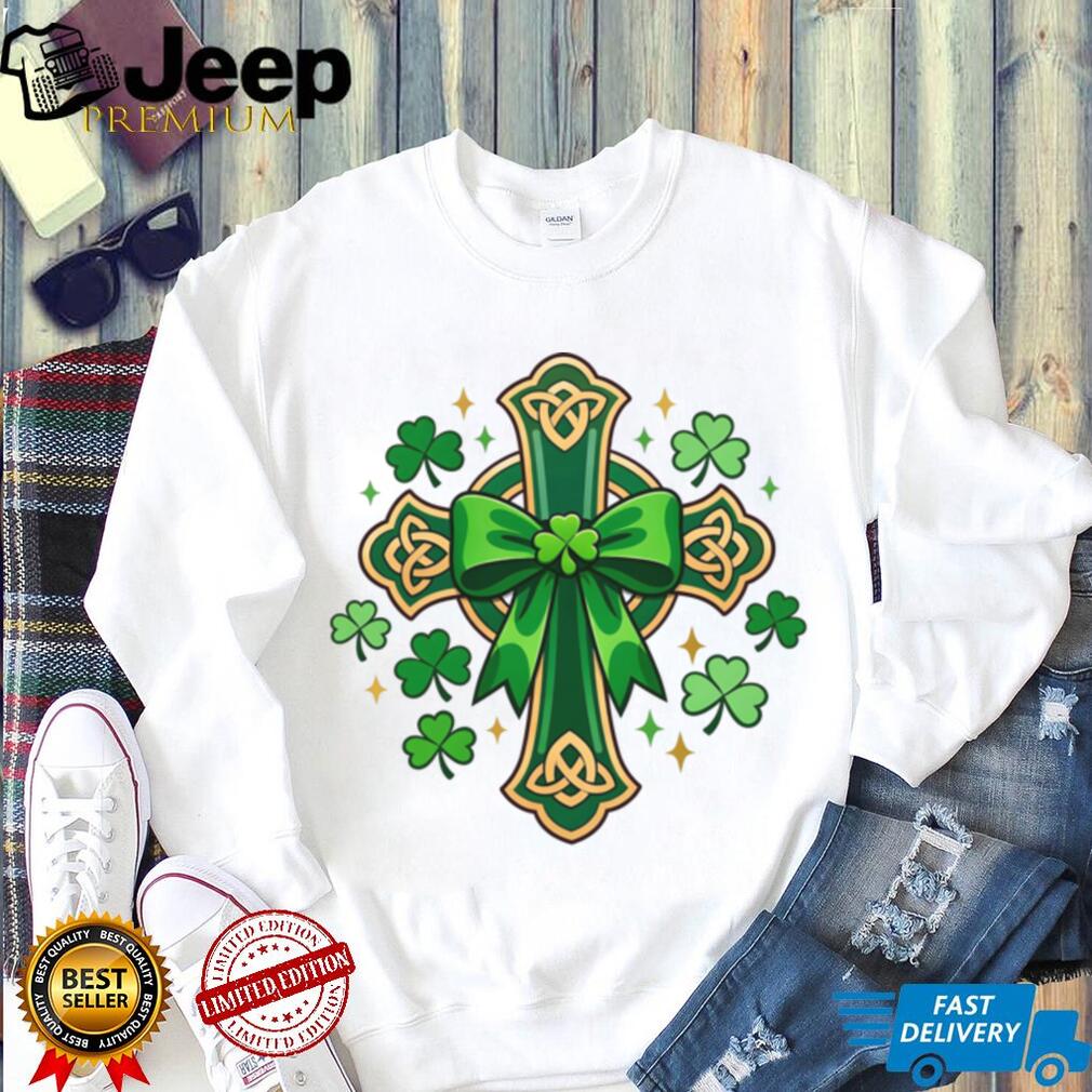 Green Celtic Cross with Shamrocks Irish Heritage Tee
