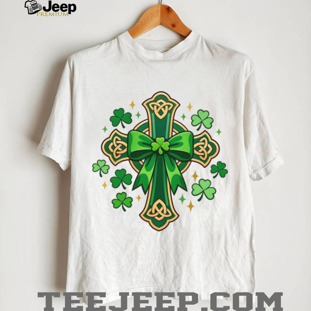 Green Celtic Cross with Shamrocks Irish Heritage Tee