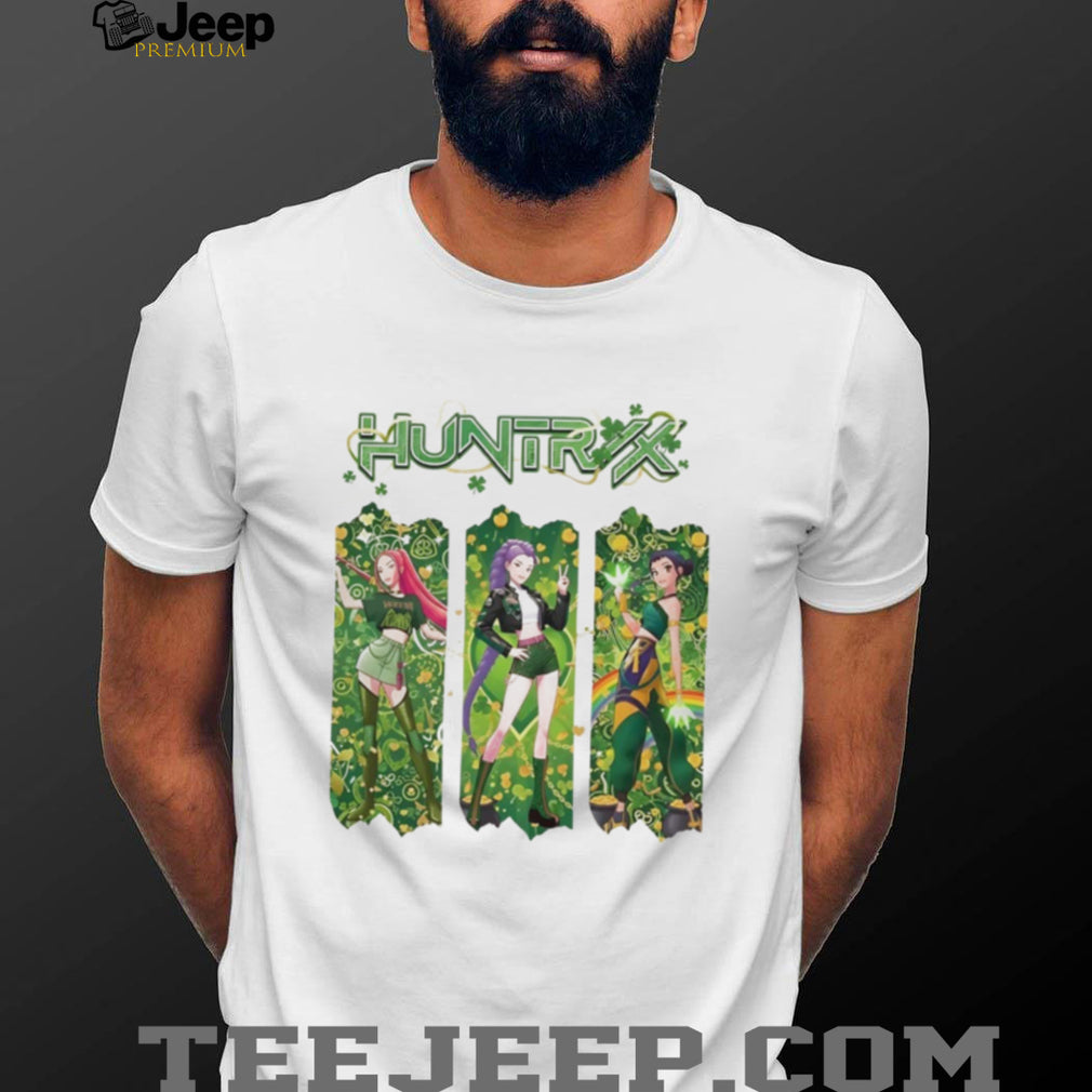 HUNTRX Anime Girls St. Patrick’s Day Green Clover Aesthetic T Shirt