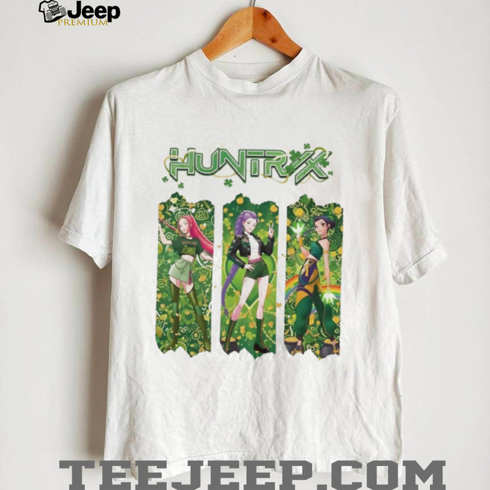 HUNTRX Anime Girls St. Patrick’s Day Green Clover Aesthetic T Shirt