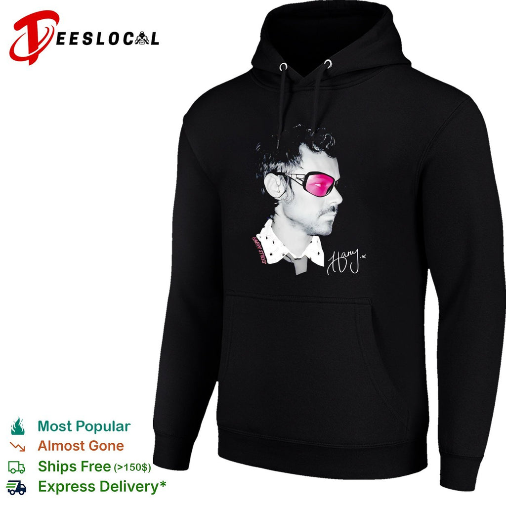 Harry sunglasses portrait signature shirt