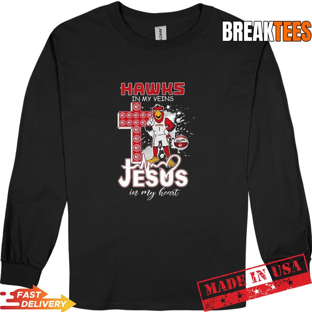 Hawks in my veins Jesus in my heart mascot T-Shirt