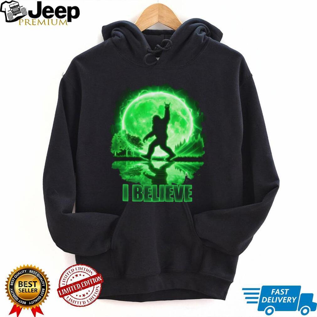 I Believe Bigfoot Rock On Silhouette Green Moon T Shirt