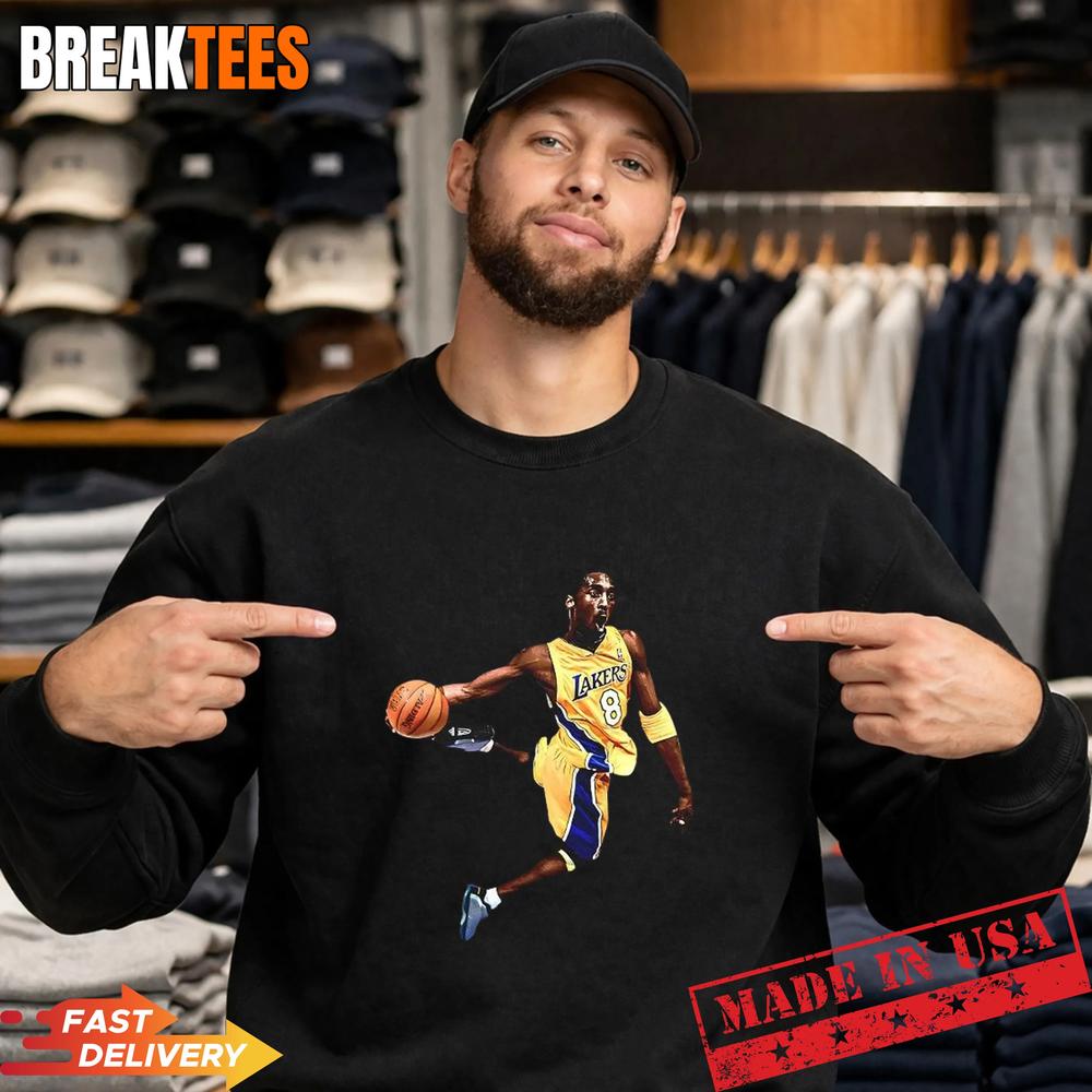 Kobe Bryant Los Angeles Lakers NBA legendary slam dunk T-Shirt