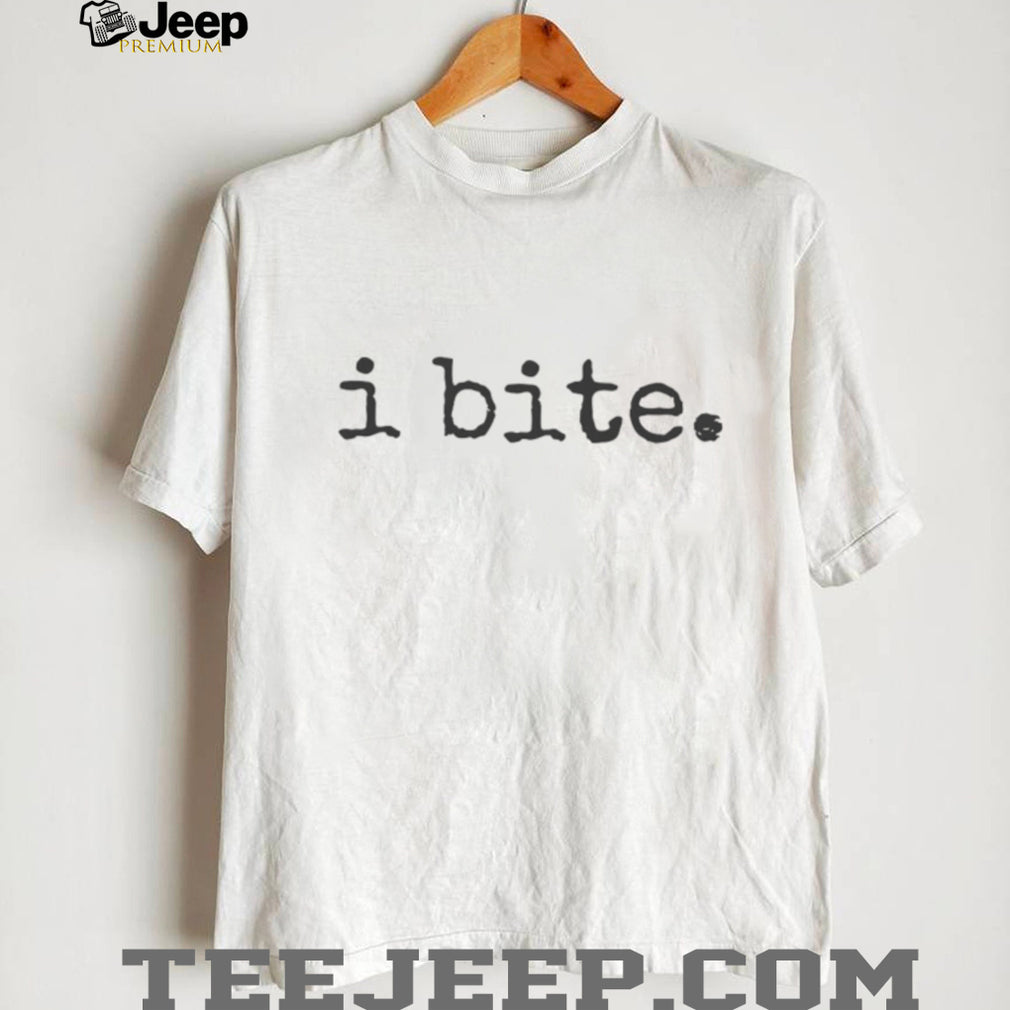 Minimalist I Bite Sassy Quote Aesthetic Trendy Women’s T Shirt