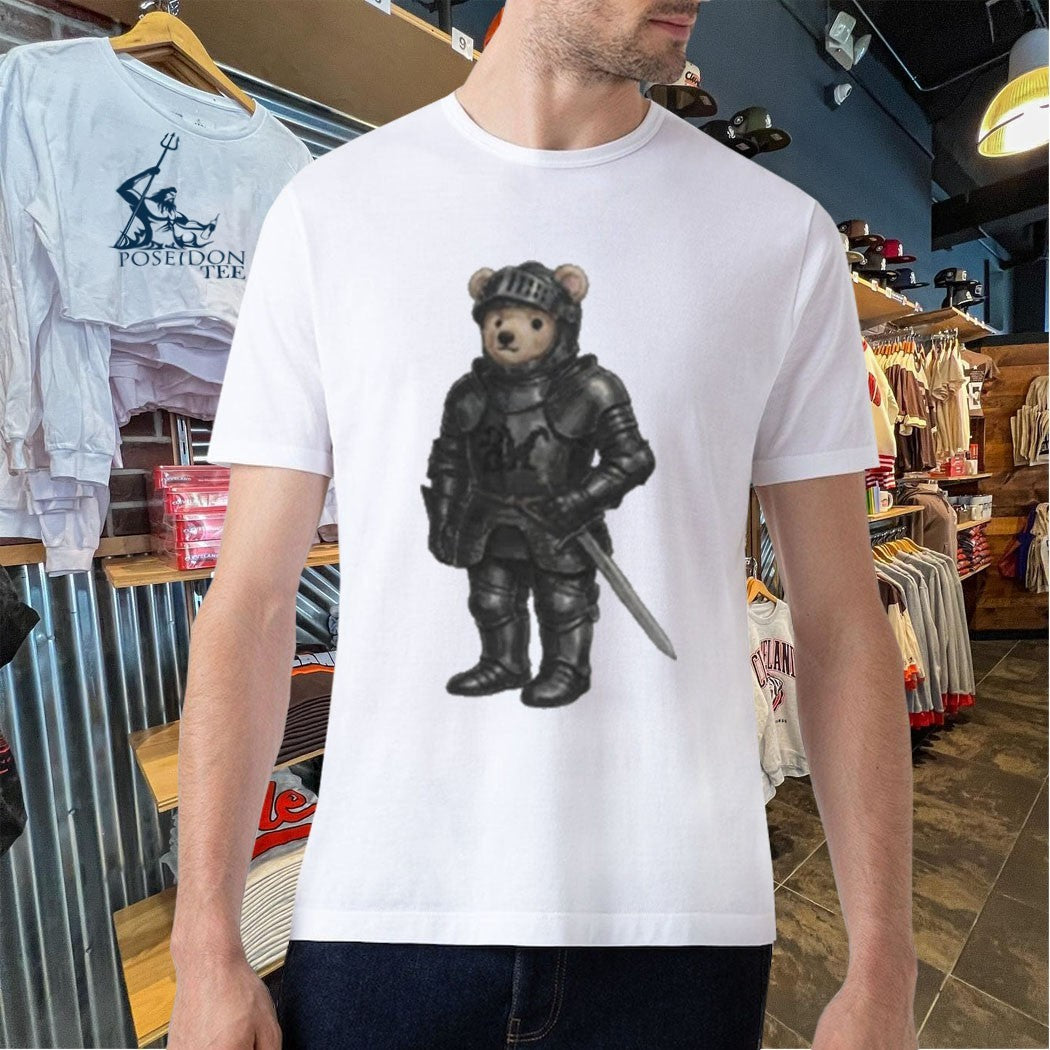 8thwndr Armored Bear T-shirt