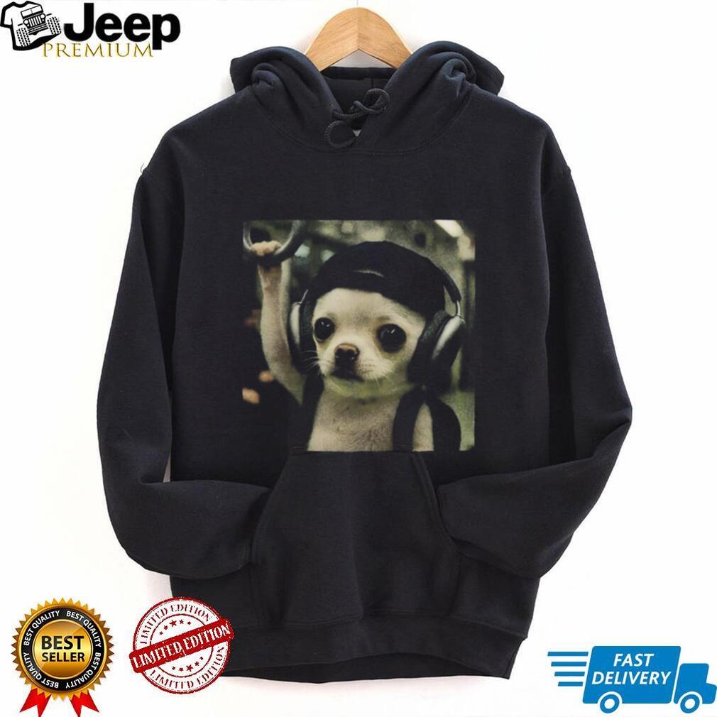 Retro Chihuahua with Headphones and Beanie Subway T Shirt