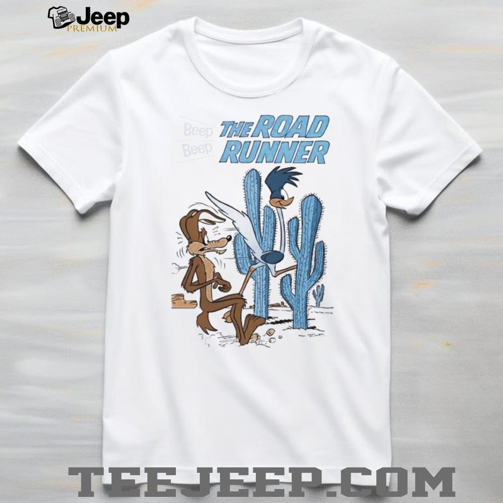 Road Runner And Wile E Coyote Desert Scene T Shirt
