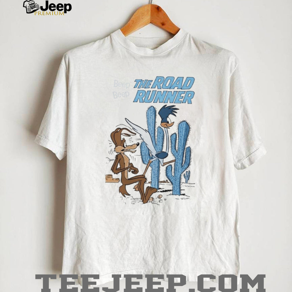 Road Runner And Wile E Coyote Desert Scene T Shirt