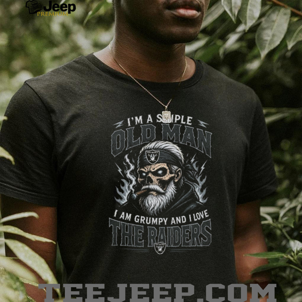 Simple Old Man Grumpy Raiders Fan Skull Smoking Cigar T Shirt