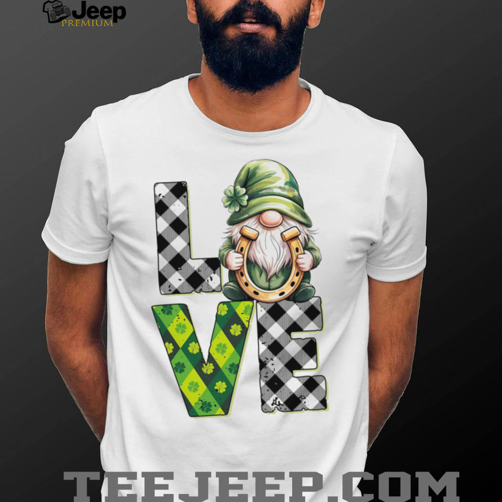 St. Patrick’s Day LOVE Gnome Horseshoe Plaid Clover T Shirt