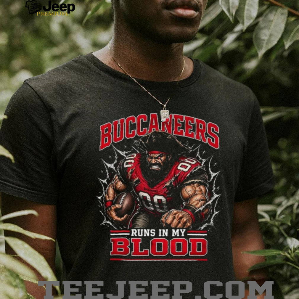 Tampa Bay Buccaneers Football Runs In My Blood Fan Retro Vintage Men Shirt