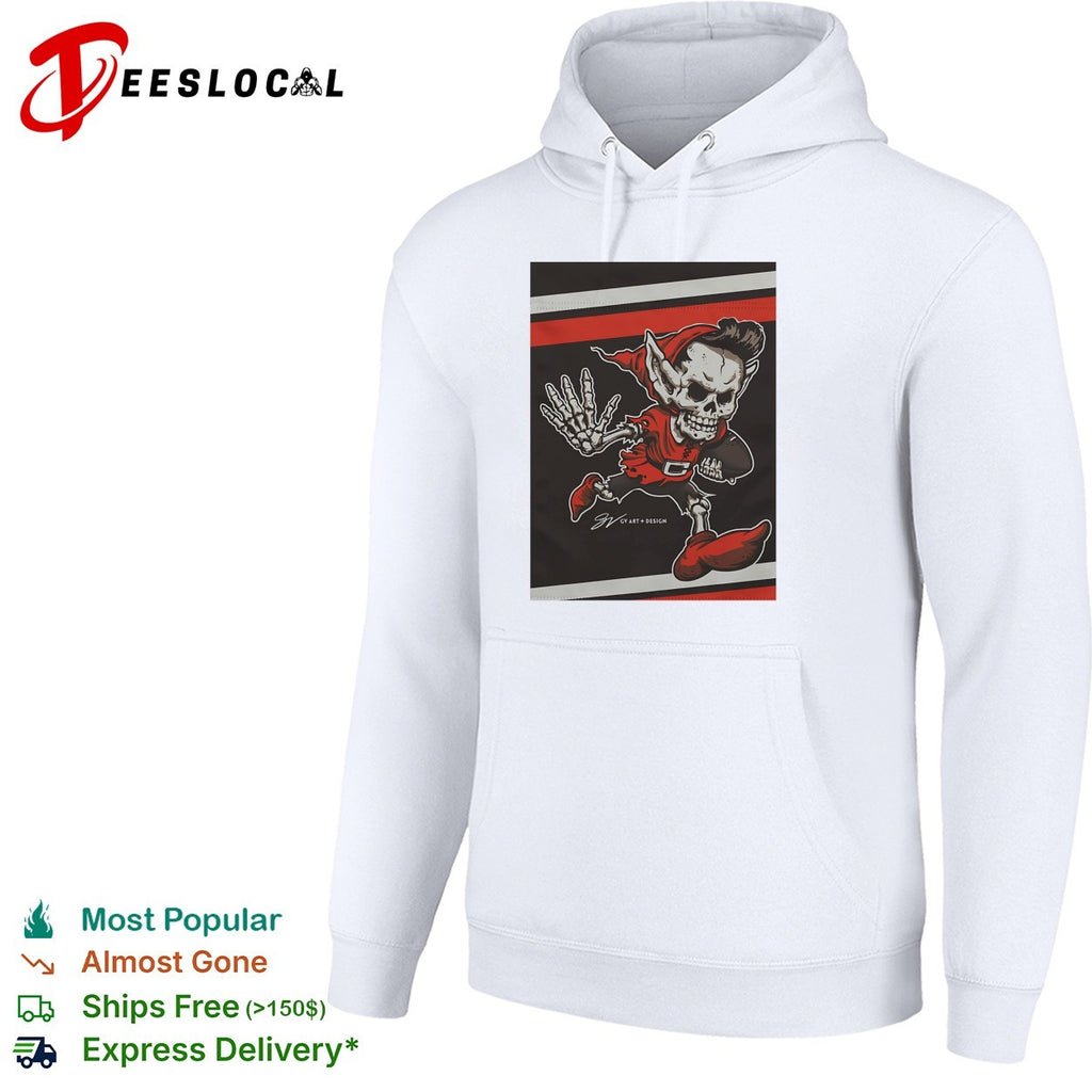 Tampa Bay Buccaneers skeleton pirate mascot running vintage art shirt