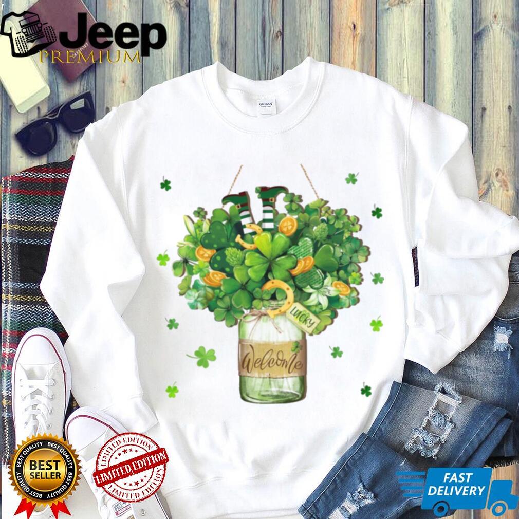 Welcome Lucky Mason Jar Shamrock Bouquet St. Paddy’s Day Art T Shirt