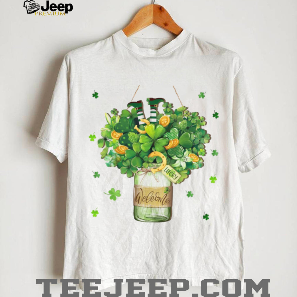 Welcome Lucky Mason Jar Shamrock Bouquet St. Paddy’s Day Art T Shirt