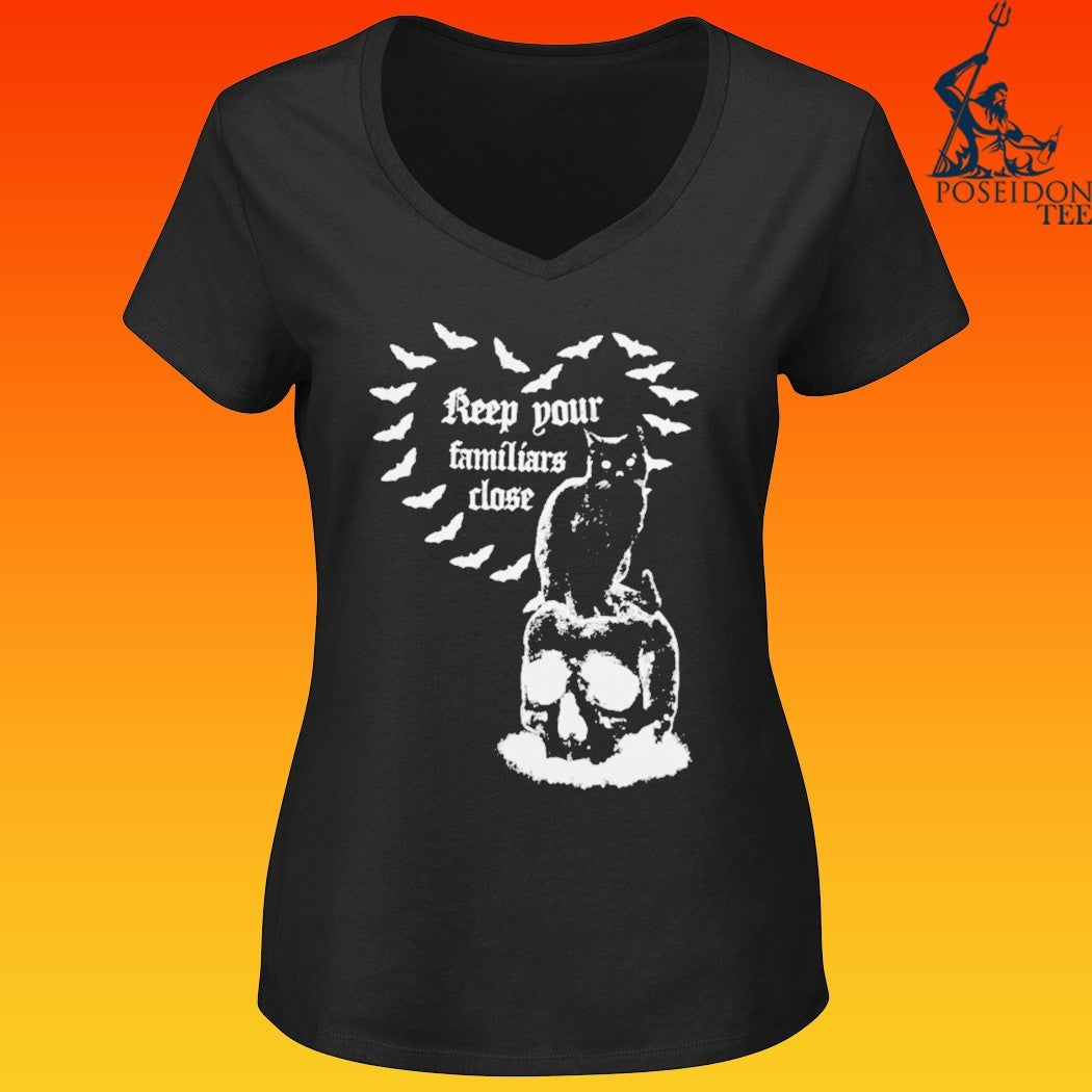 Futuremonsters Keep Your Familiars Close T-shirt