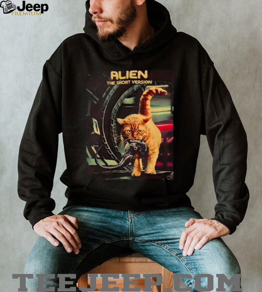 Jonesy the Cat vs. Xenomorph Alien The Short Version T Shirt