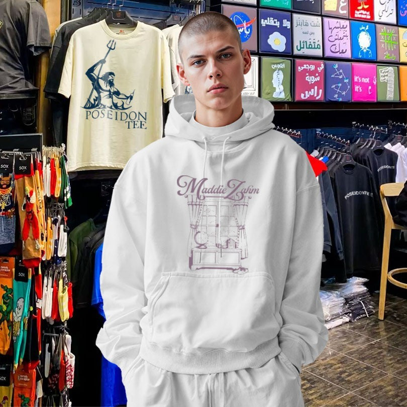 Maddie Zahm Set Illustration T-shirt