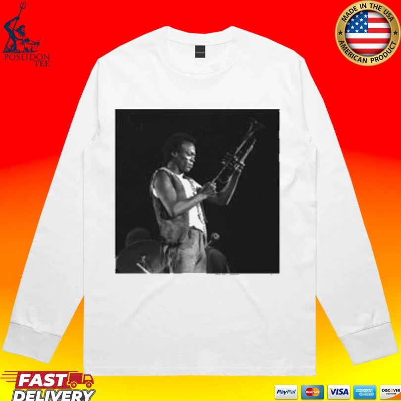 Miles Davis Md100 Black & White Trumpet Portrait T-shirt