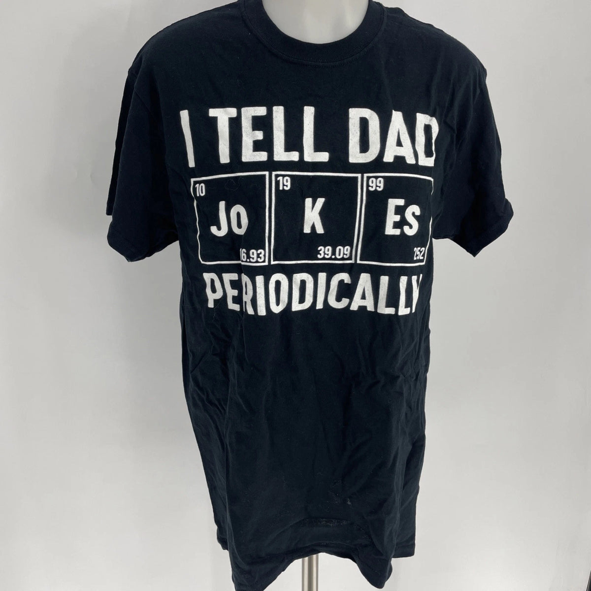 I Tell Dad Jokes Periodically T-Shirt Gift Funny Father’s Day Fun Gag Gift Sz M
