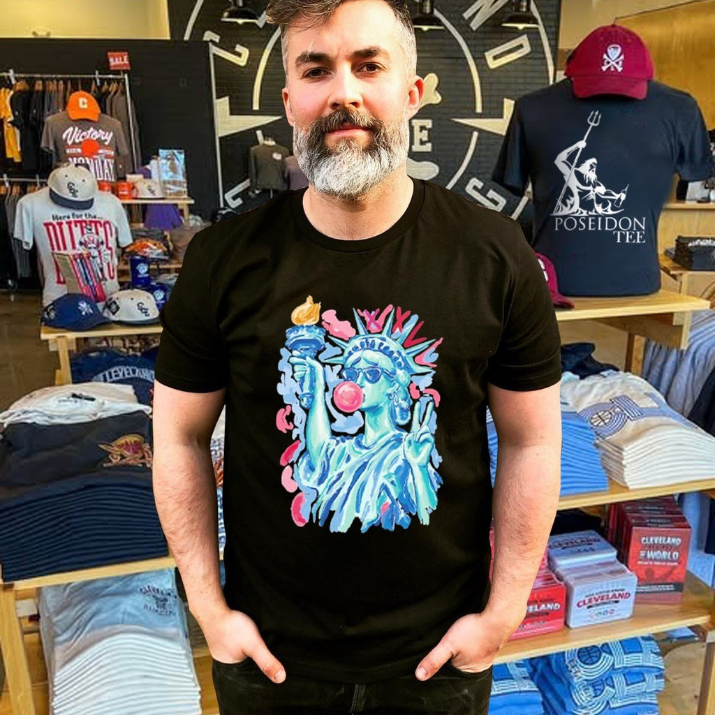 Statue Of Liberty Blowing Bubble Gum 4th Of July T-shirt