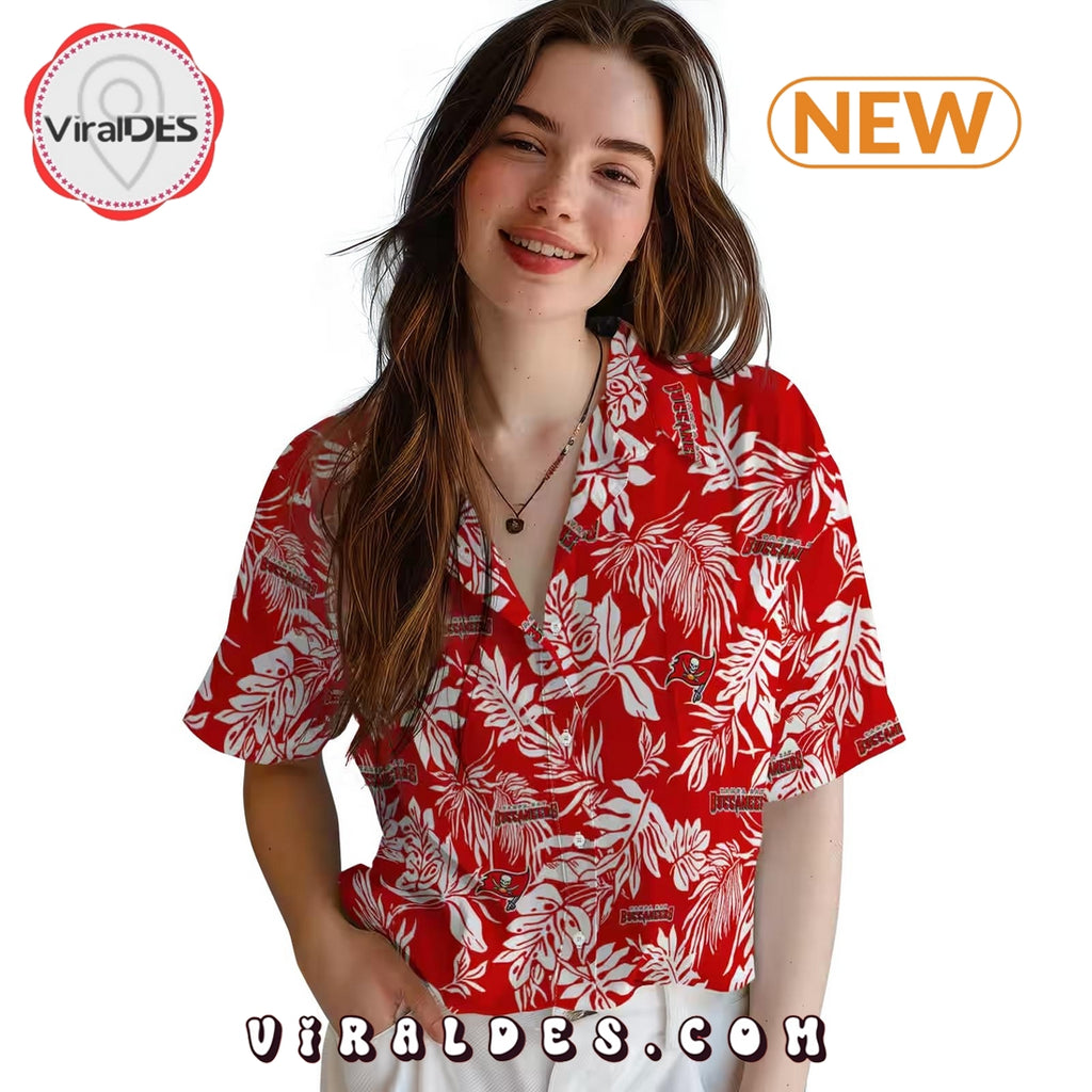 Tampa Bay Buccaneers Tropical Leaf Hawaiian Shirt
