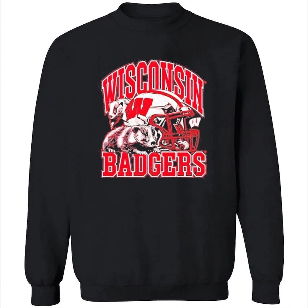 Wisconsin Badgers Ncaa Football Vintage Helmet Shirt