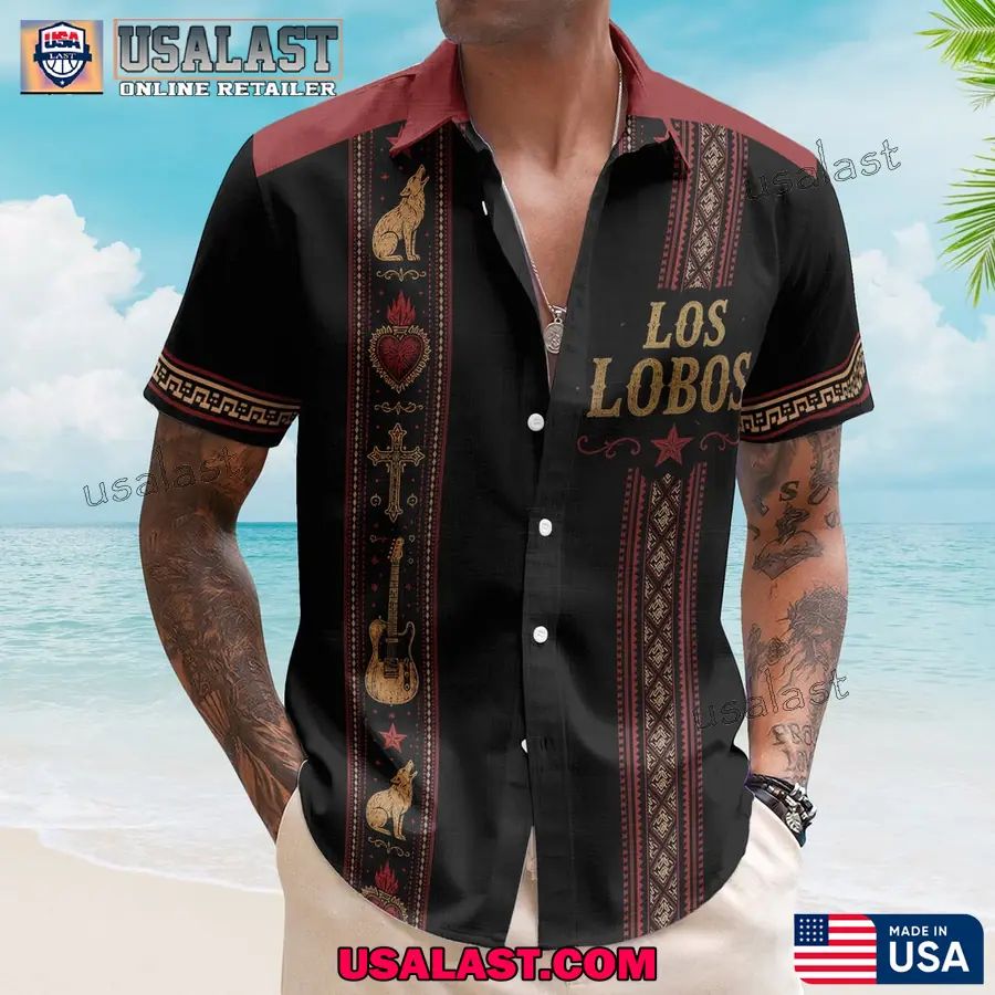Los Lobos Retro Howling Wolf Sacred Heart Hawaiian Shirt